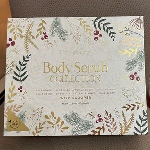 Body Scrub Collection - Gold and Cream